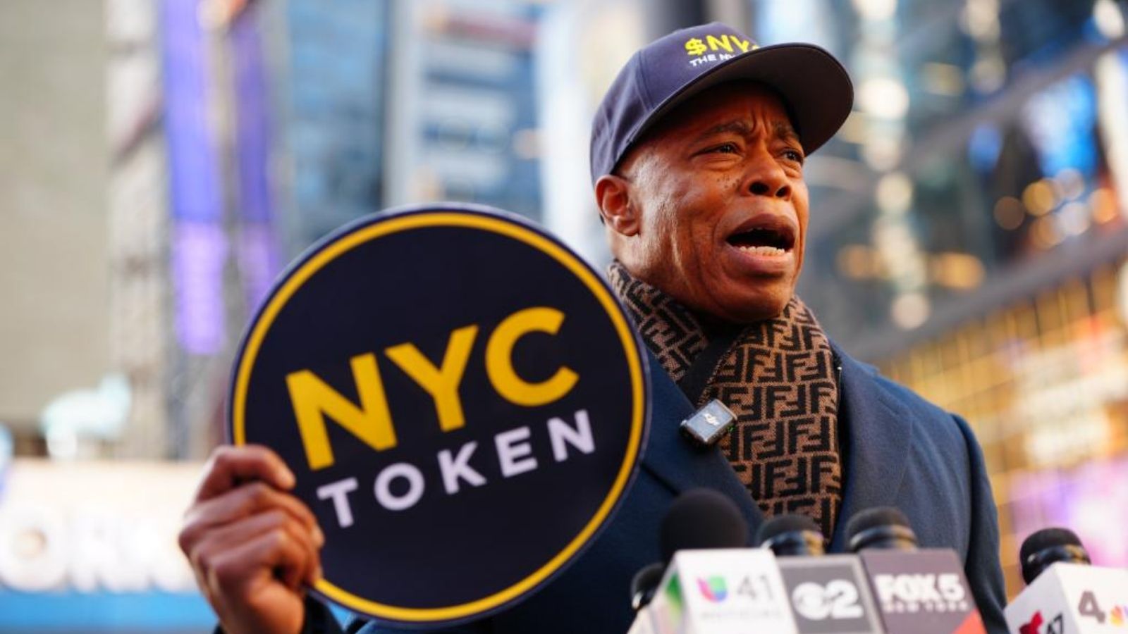 Eric Adams NYC Token Crash: On-Chain Data Fuels Rugpool Claims